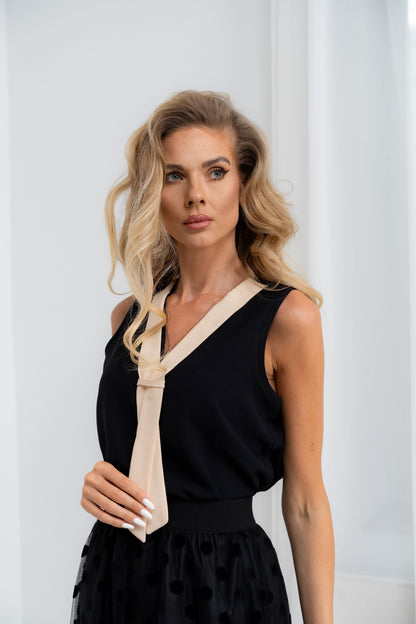 Hera - bluza fara maneca cu detaliu in contrast, negru